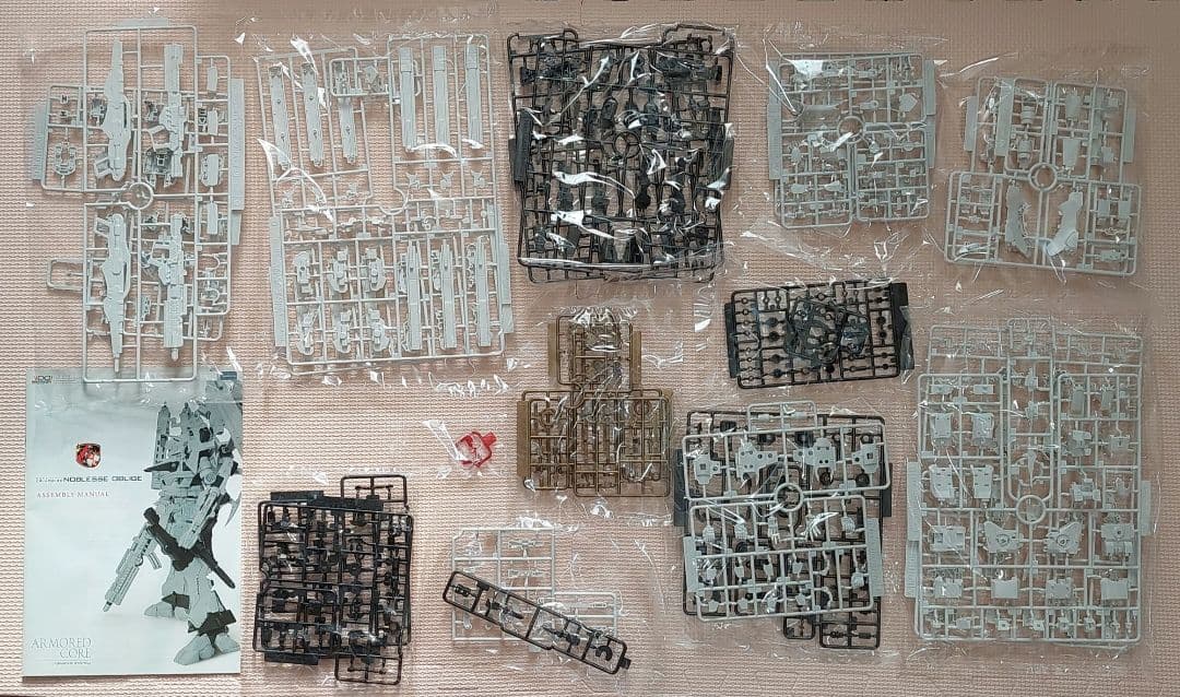 アーマードコア未組み立て4体+素組1体+オプションパーツ