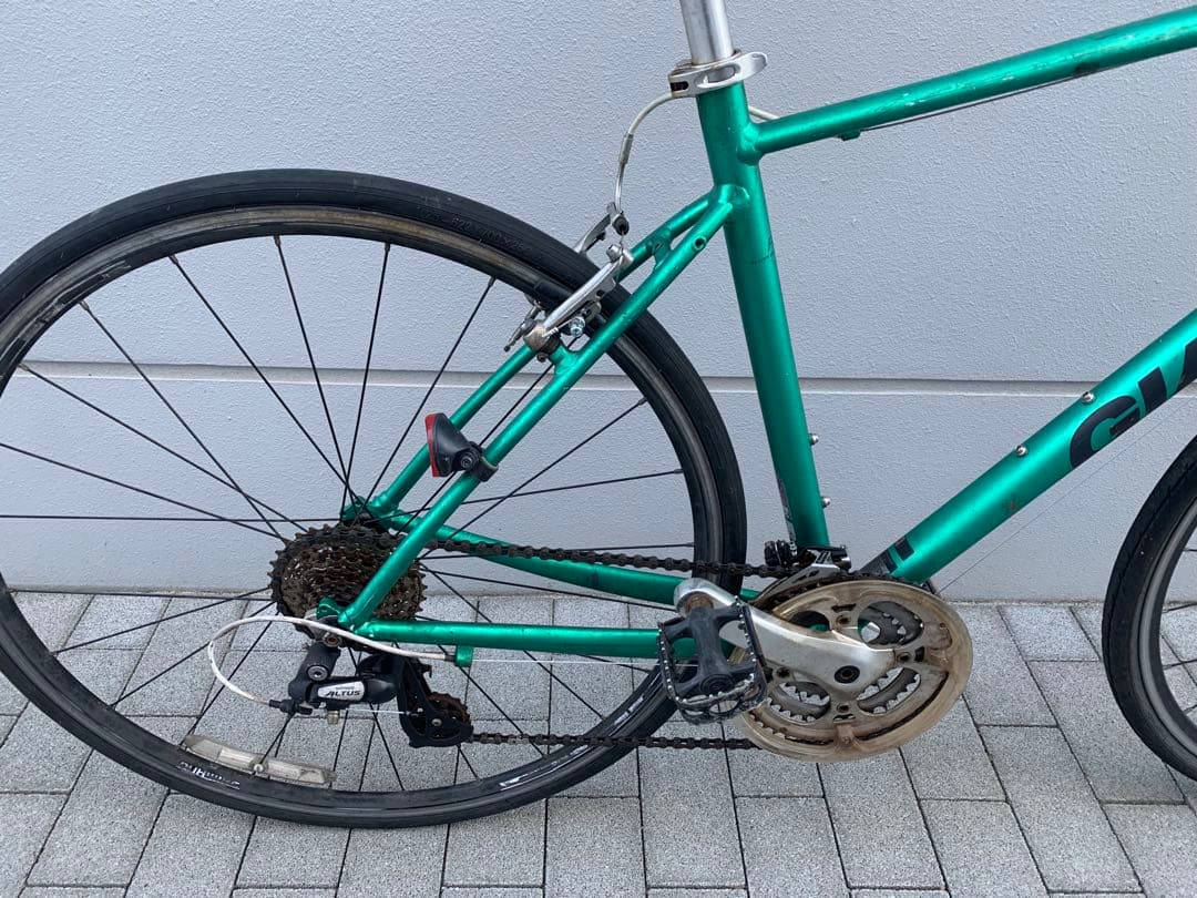 東京近郊受渡希望】クロスバイクジャイアント ESCAPE サイズM 即乗り可能