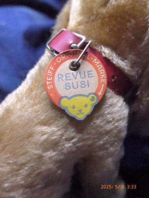 シュタイフのとても貴重な50年代から60年代の犬のぬいぐるみです