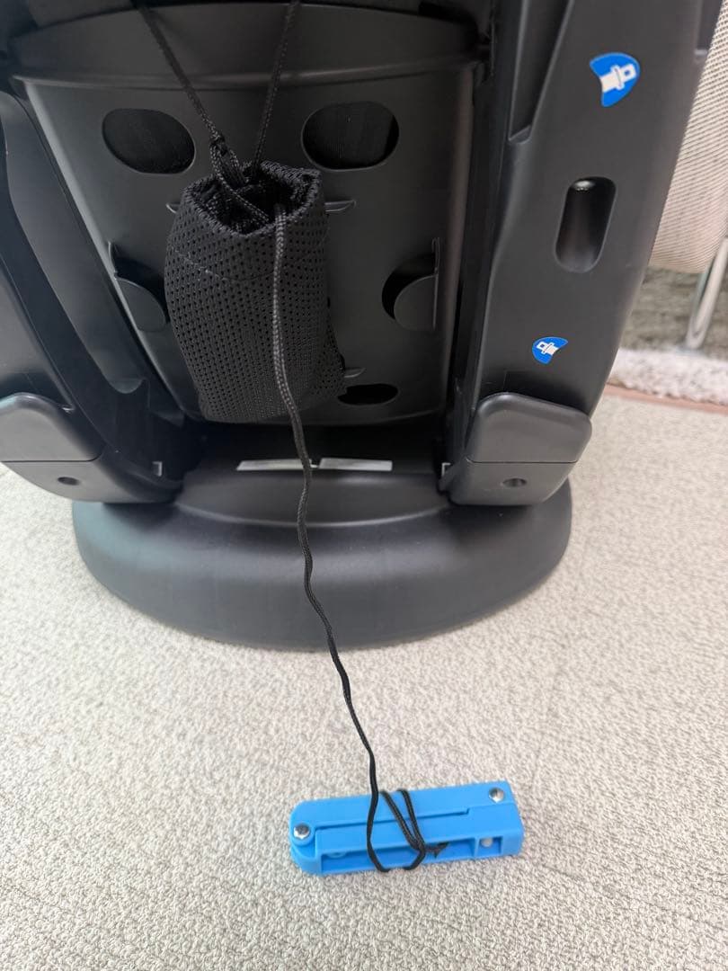 Joie 新生児対応 軽量&簡単取付 チャイルドシート Tilt チルト　美品