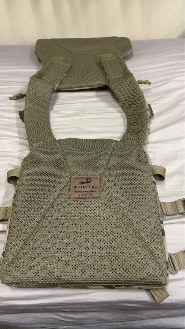 AGILITE K19 実物　プレートキャリア