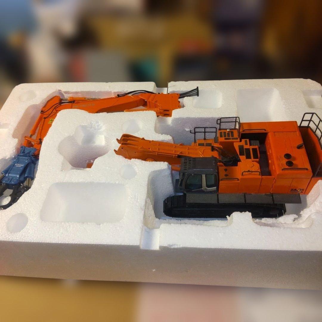 HITACHI ZAXIS 1000K デモリッション機 1/50　ジャンク品