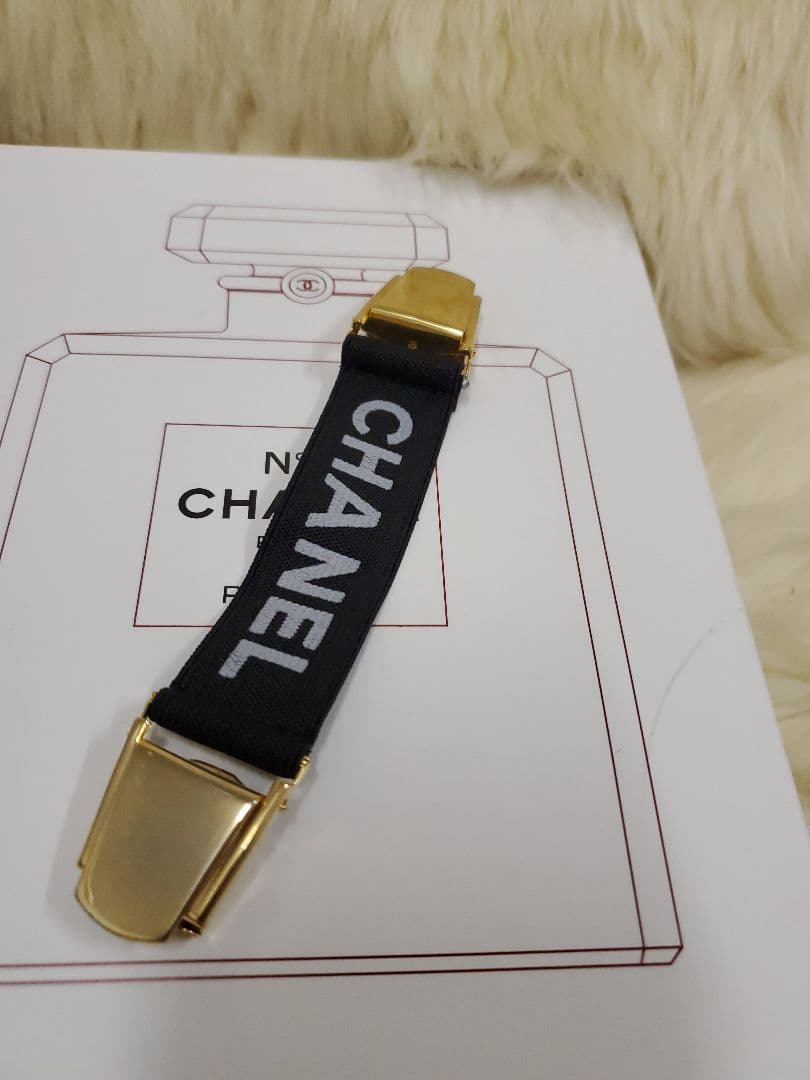 CHANEL ロゴ ブラックナイロンストラップ