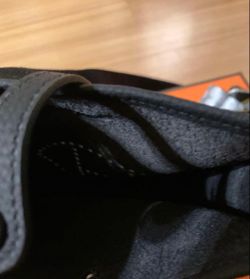 新品未使用 ショルダーバッグ Hパンチング 高級革 ブラック