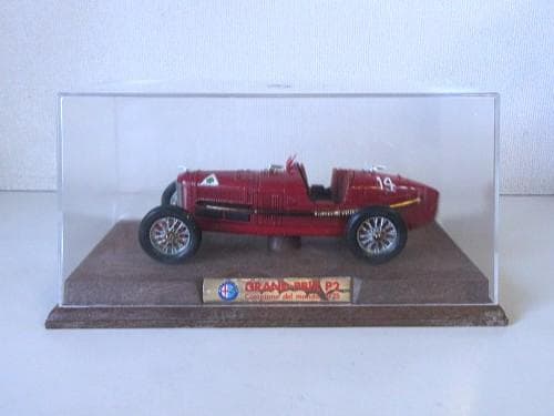 Mebe Toys (1/24) アルファロメオ Grand Prix P2