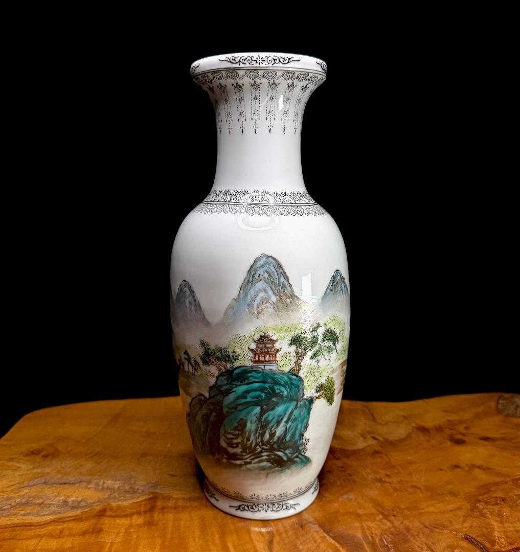 中国古美術　唐物　景徳鎮　粉彩 色絵　山水風景図　花瓶　高さ30.5cm 中国古美術 唐物 景徳鎮 粉彩 色絵 山水風景図 花瓶 高