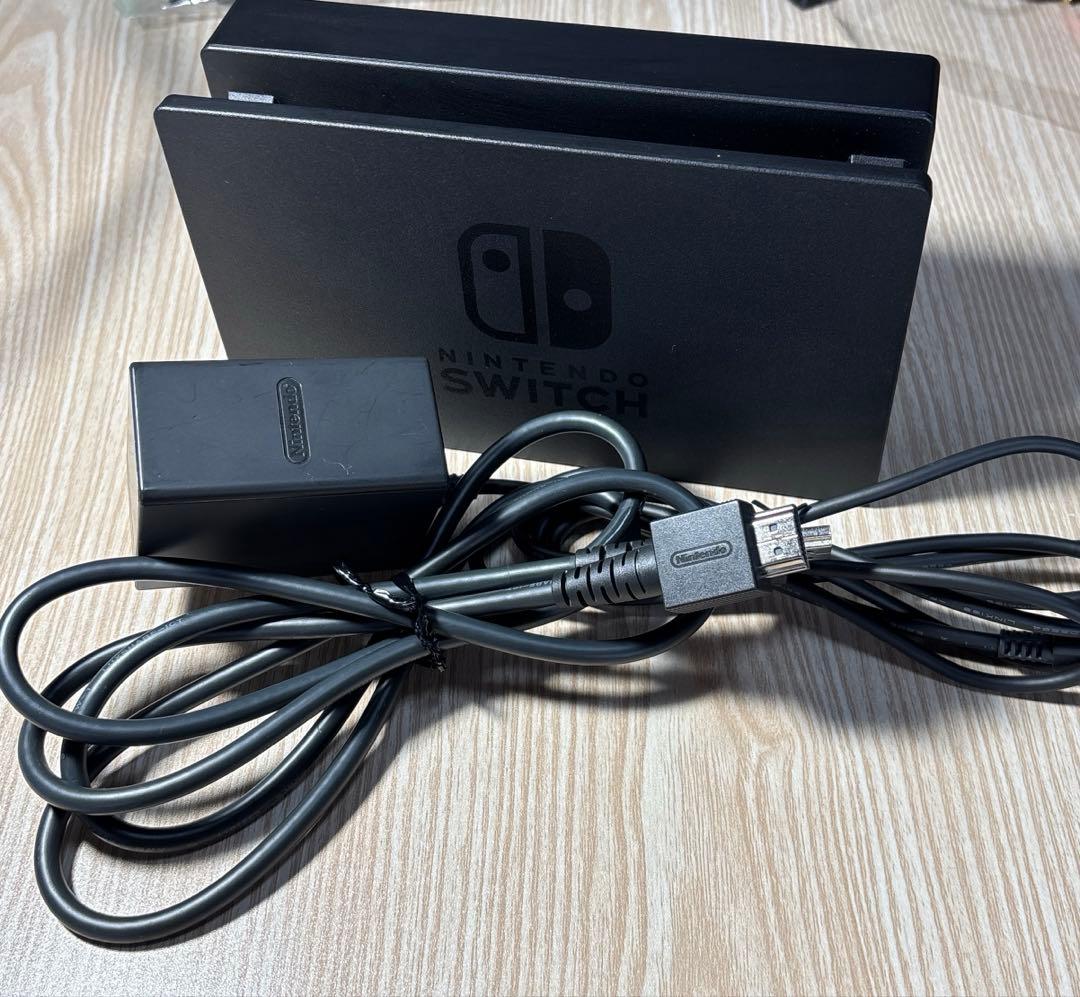 ほぼ未使用　Nintendo Switch 【完品】