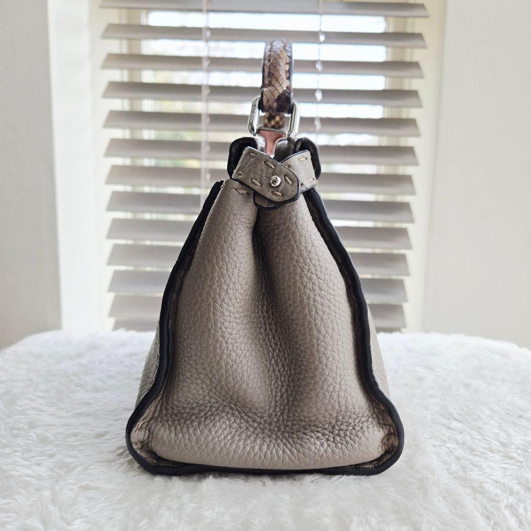 ⭐FENDI⭐ フェンディ ピーカブー ミニ ダブグレー ハンドバッグ