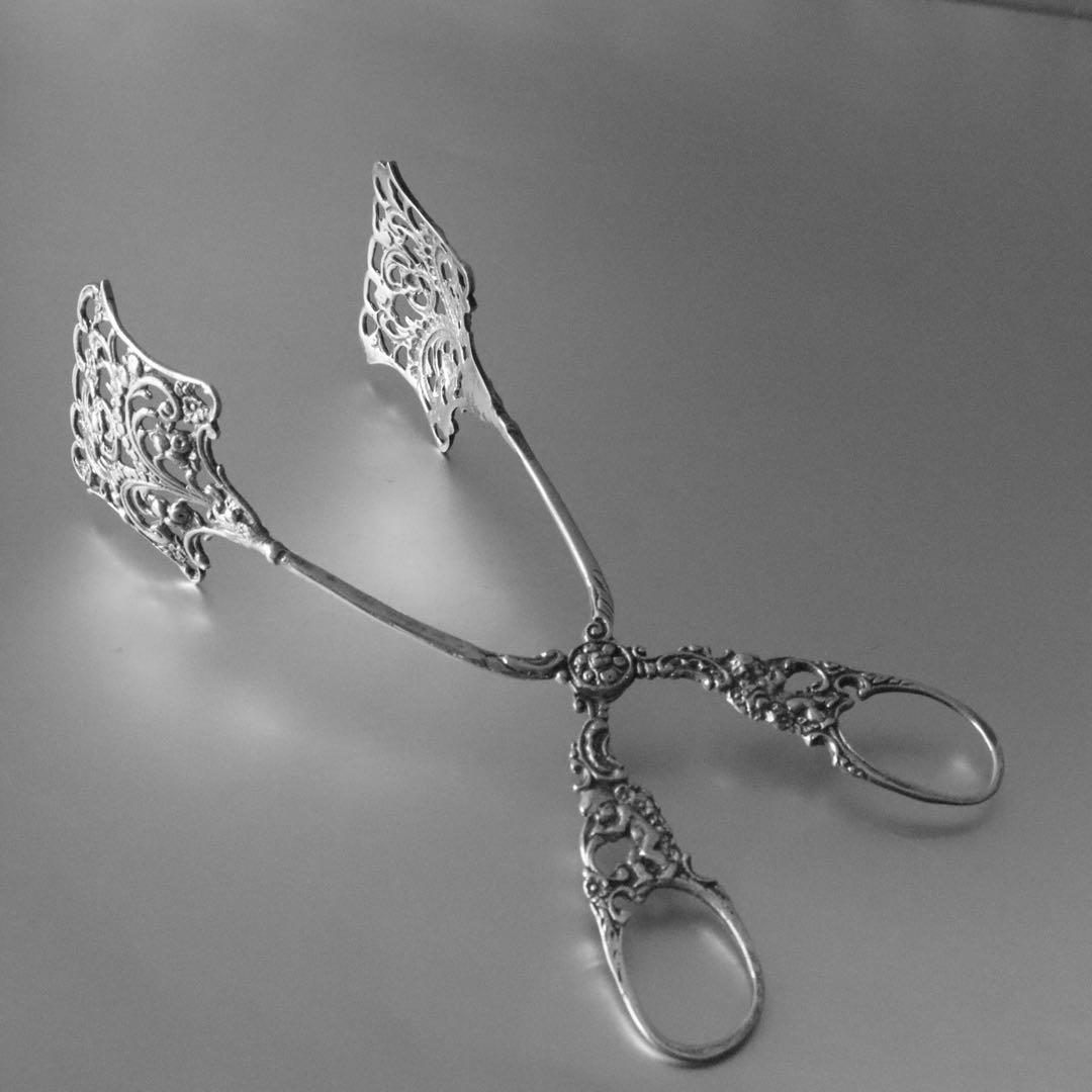 純銀ケーキトング　天使文様　ドイツ銀800