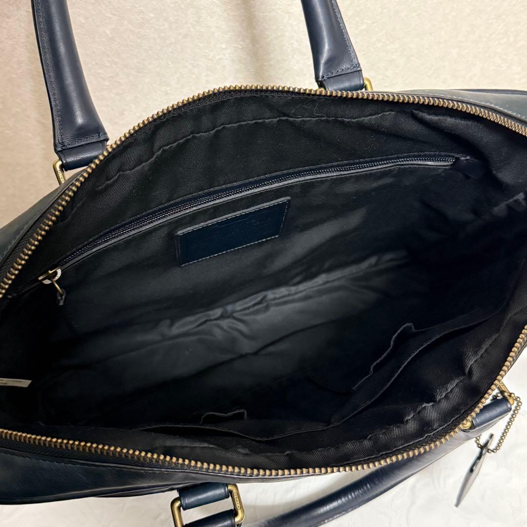 新品未使用　コーチ　ビジネスバッグ　2way 濃紺　ショルダーベルト