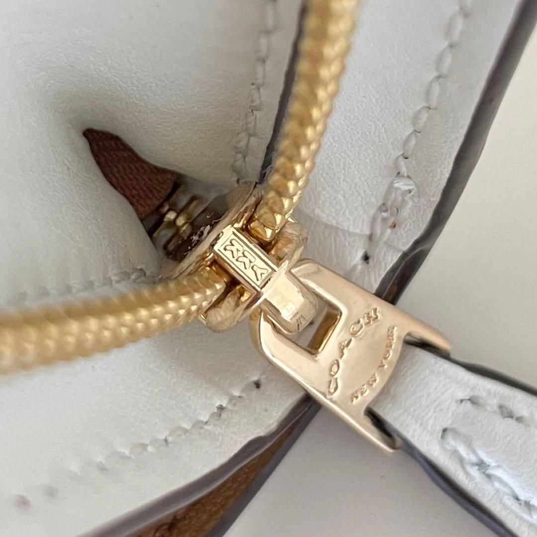 COACH コーチ 折り財布 シグネチャー チョーク ホワイト 白色二つ折り財布