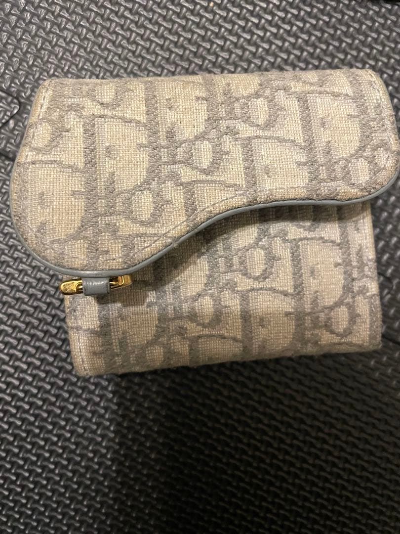 エリカ　Dior 三つ折り財布