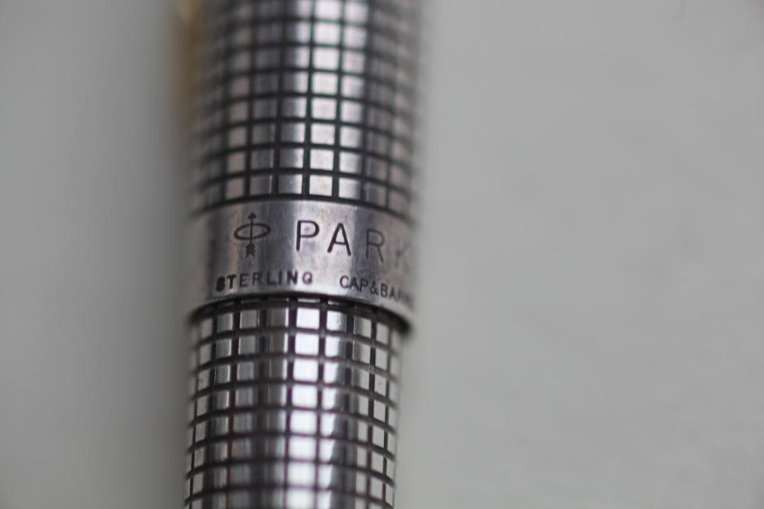 パーカー 万年筆　ペン先14K　 USA製 　字幅細字F　カートリッジ２本付属