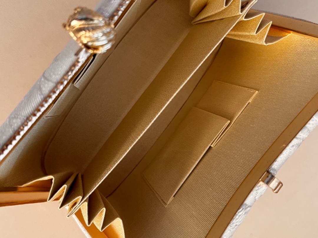 ［新品・未使用］特選草履 バッグセット　華唐草文 フォーマル　フリーサイズ　箱付