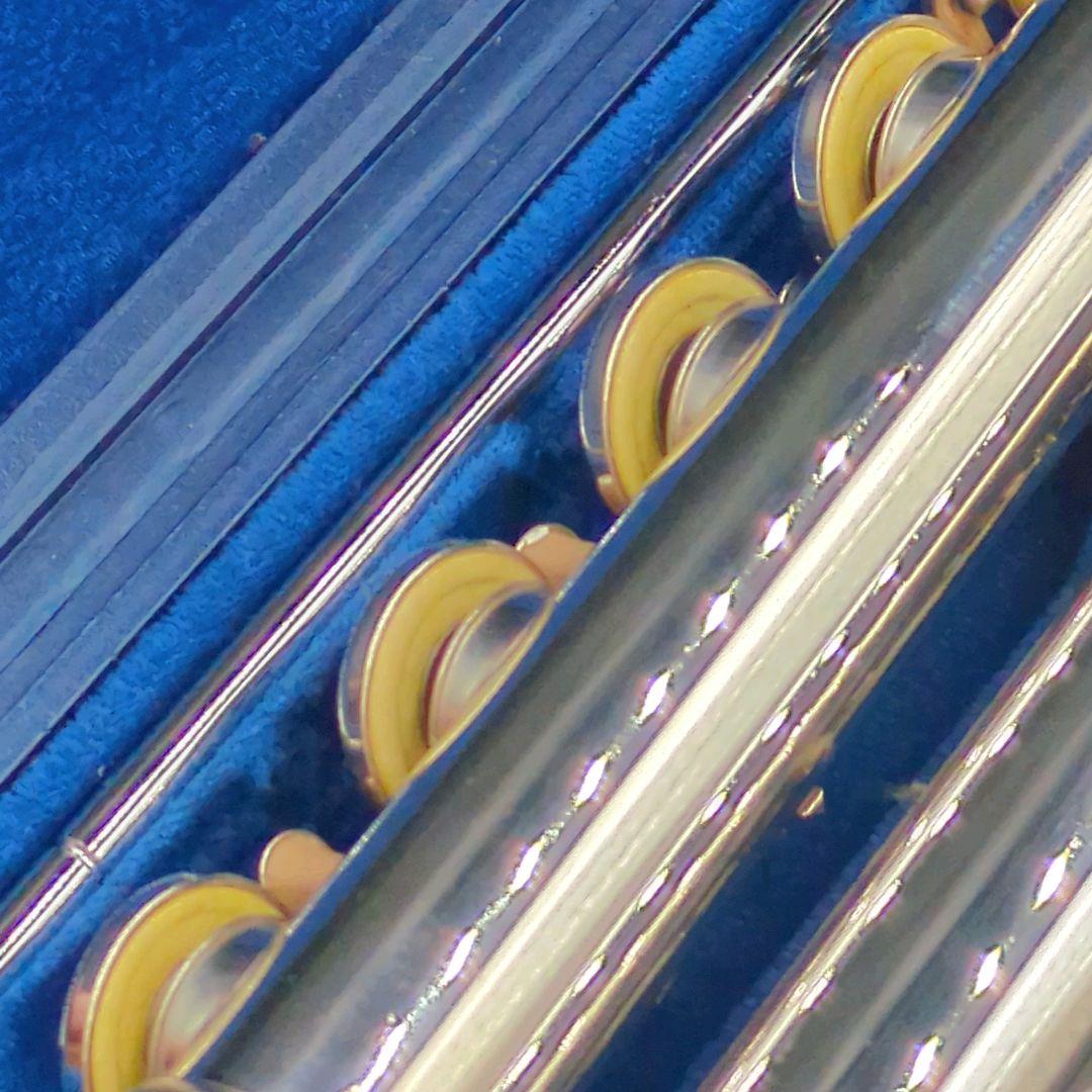 フルート　調整済美品　ヤマハ　YFL311（頭部管は銀製、Ｅメカ.銀メッキ仕様）