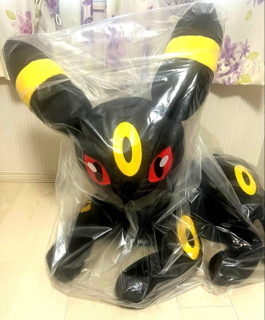 等身大寝そべりブラッキーぬいぐるみ