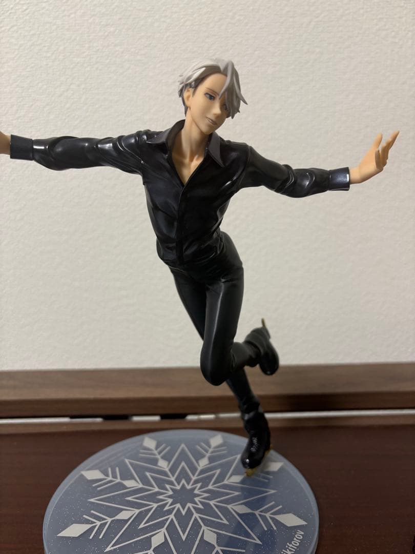 ユーリ on ice ヴィクトル・ニキフォロフ　フィギュア