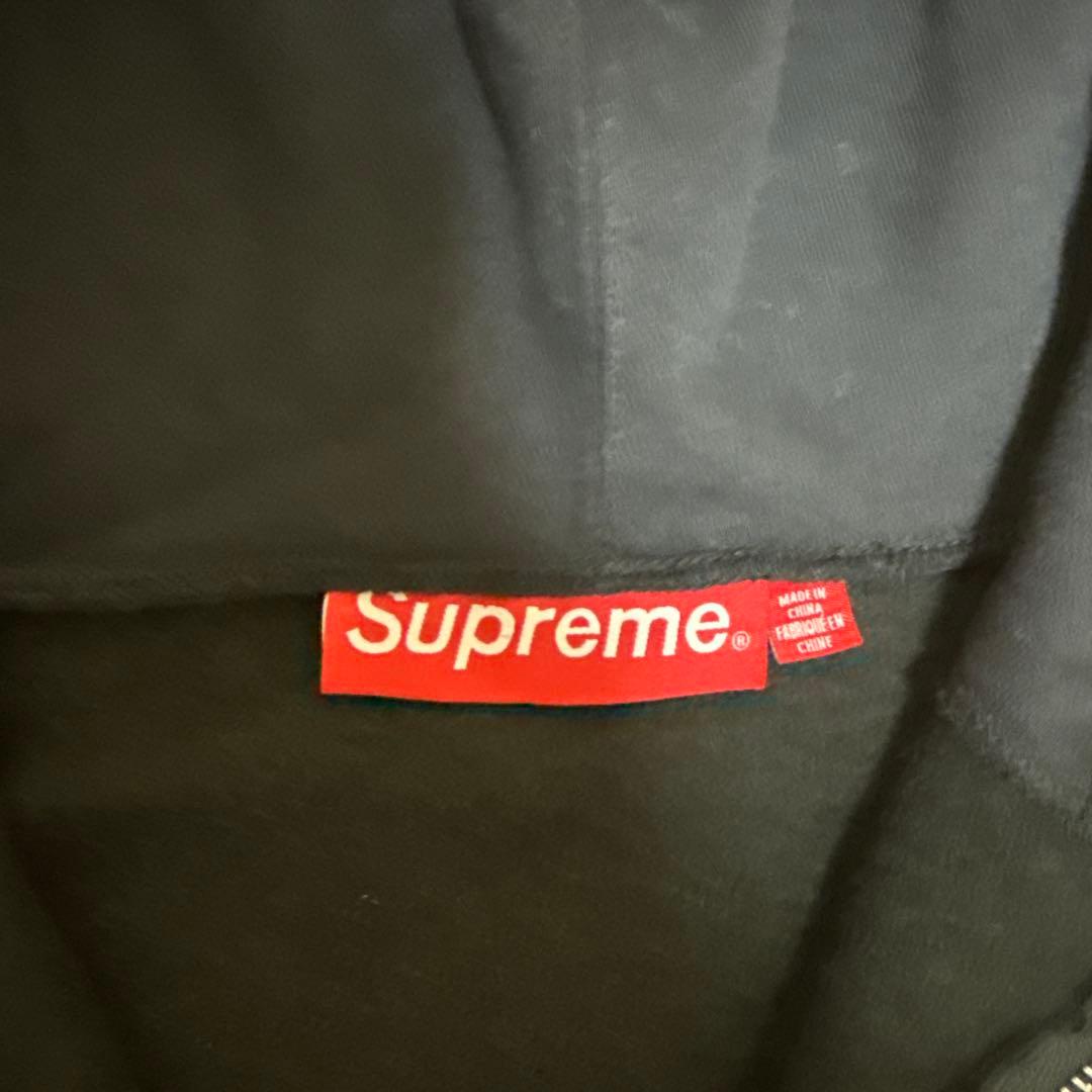n*k様 Supreme ブラック フード付きパーカー 早い者勝ち