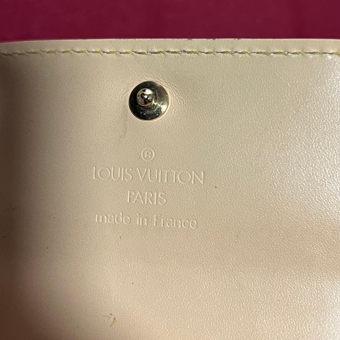 LOUIS VUITTON ポルトモネ　プラ　ケース　マルチカラー　白