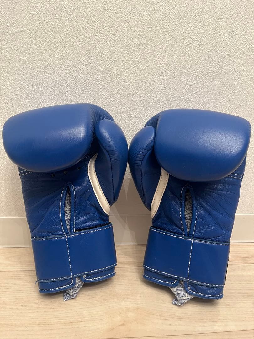 お年玉セール！！Winning ボクシンググローブ 青 8 oz