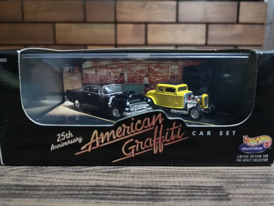 25周年アニバーサリーモデル　ホットウィールアメリカングラフティーカーセット