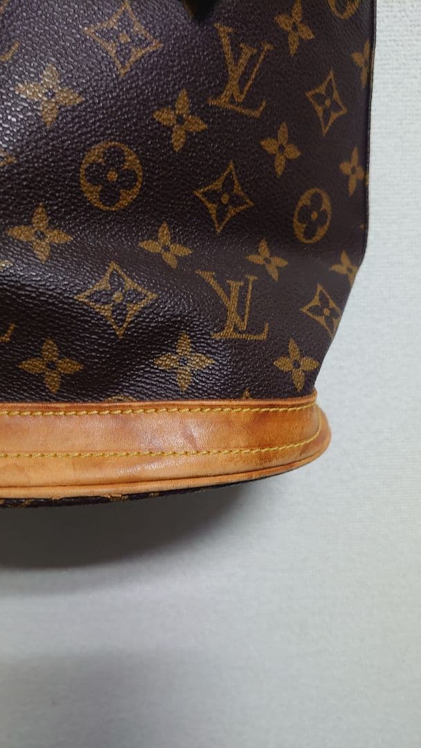 ☆ ルイヴィトン モノグラム バケット PM訳あり