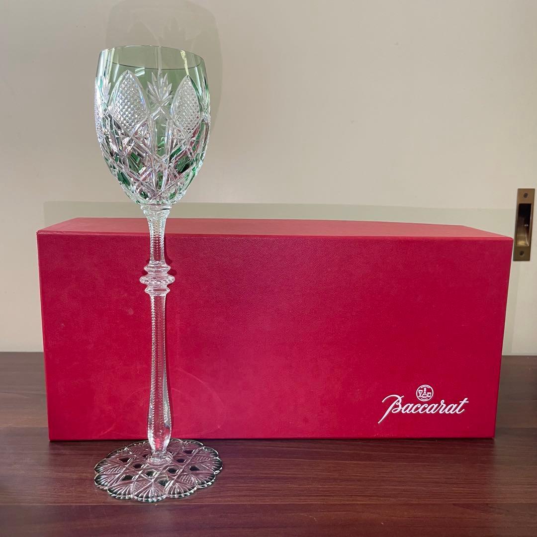 Baccarat バカラ ツァー グラス ワイングラス グリーン 27㎝ 箱付 バカラ/Baccarat】ベガ マティーニグラス グリーン ワイングラス 美品