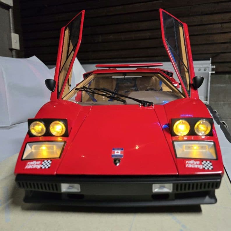 ディアゴスティーニ 1/8 ランボルギーニカウンタックLP500S