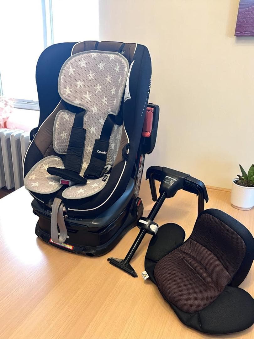 コンビ Combi ラクティアターン チャイルドシート
