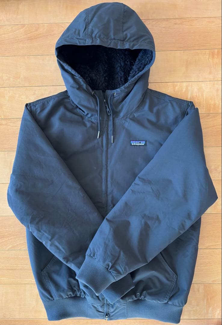 【美品】patagoniaパタゴニア ラインドイスマスフーディ S 人気カラー