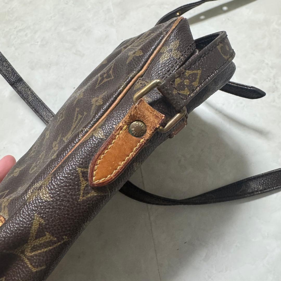 ルイ・ヴィトン　モノグラム　ショルダーバック