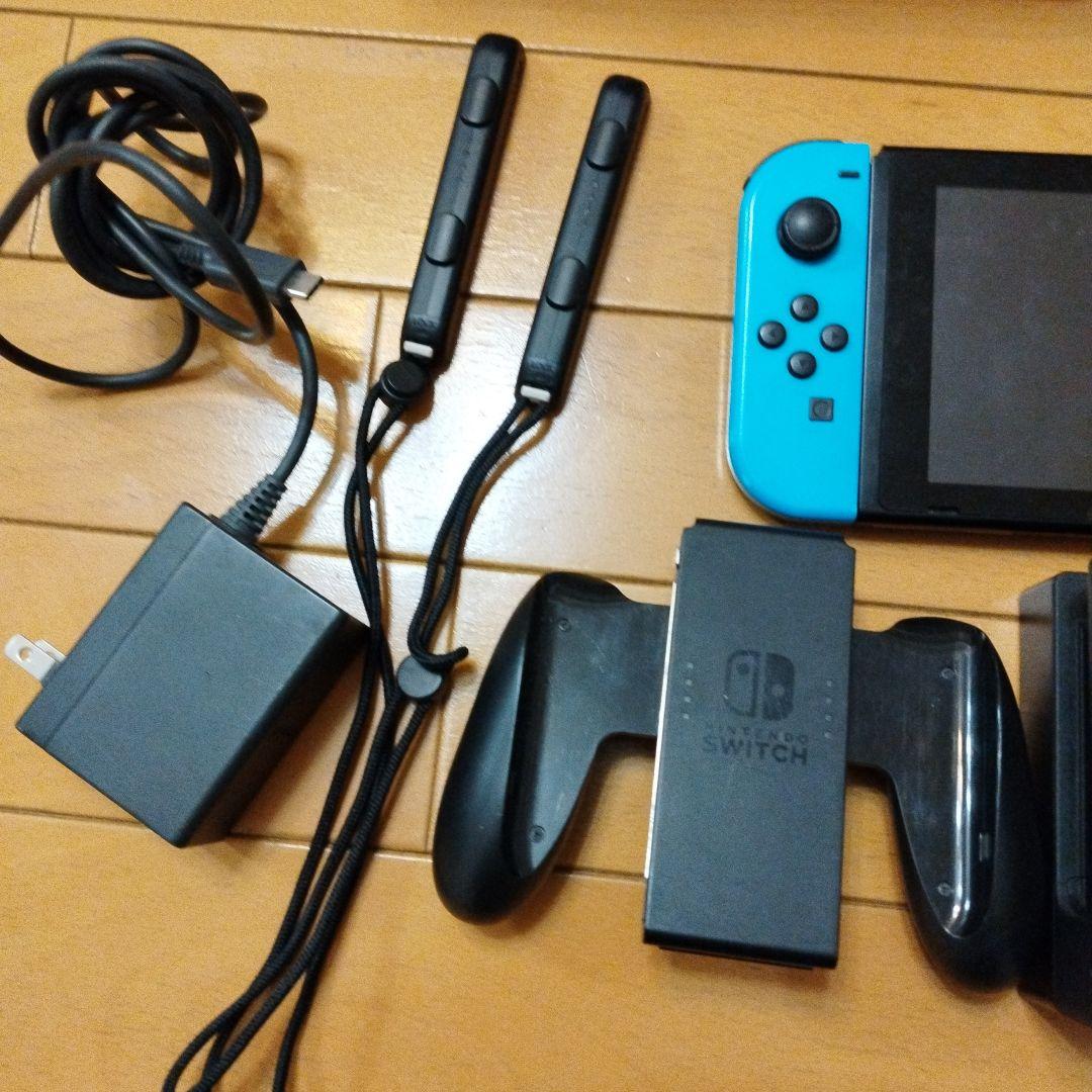 ♥NintendoSwitchネオンブルー＆レッドケース+fifa19とプーマ靴