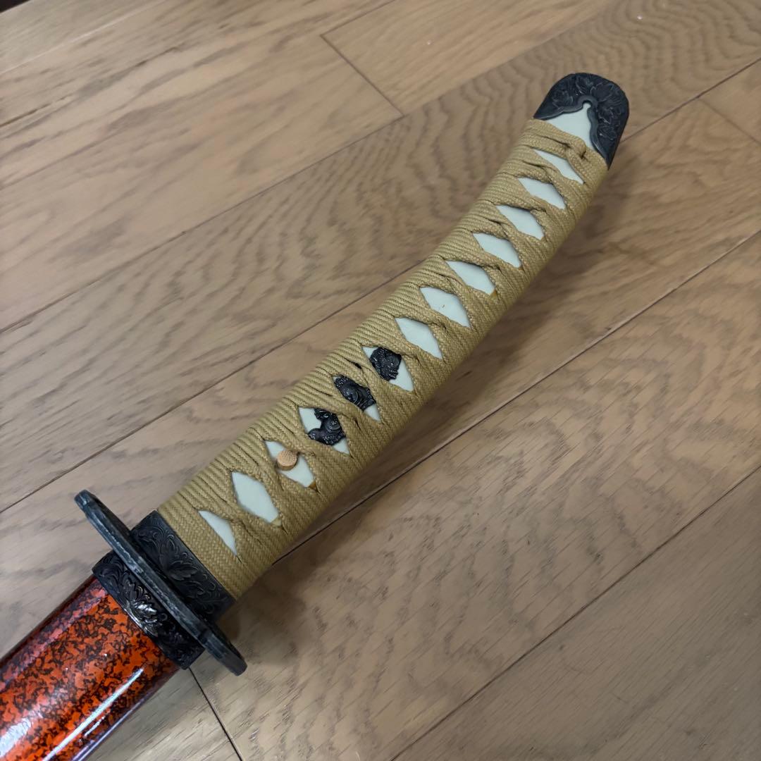 模造刀 美品 伝統的な日本刀スタイルの装飾刀　オレンジ