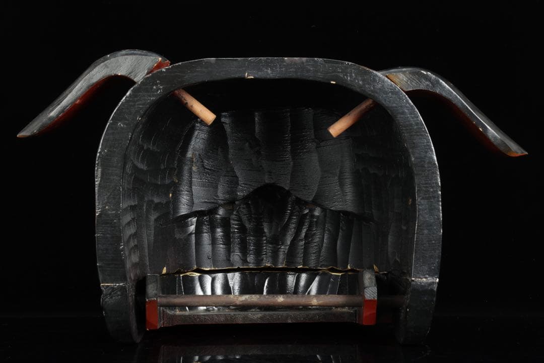 時代物 木彫獅子頭 朱漆塗金彩 幅54cm 獅子舞 神楽面 魔除 縁起物 骨董品