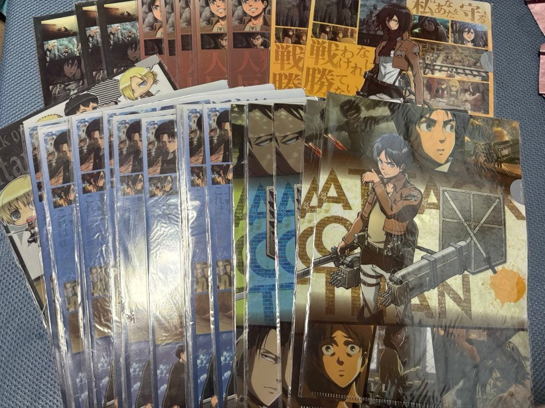 142枚セット アニメ クリアファイル まとめ売り！激安！ ダンボール