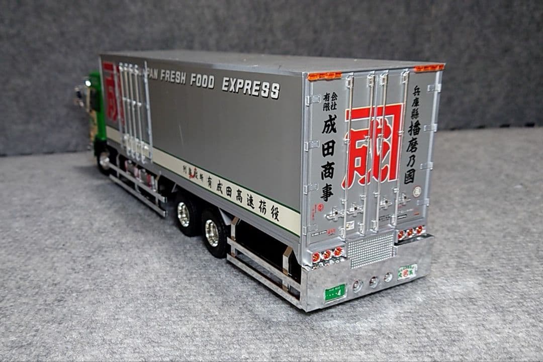 S*Y様 1/32 アオシマ 真紅丸 大型 デコトラ プラモデル バリューデコト