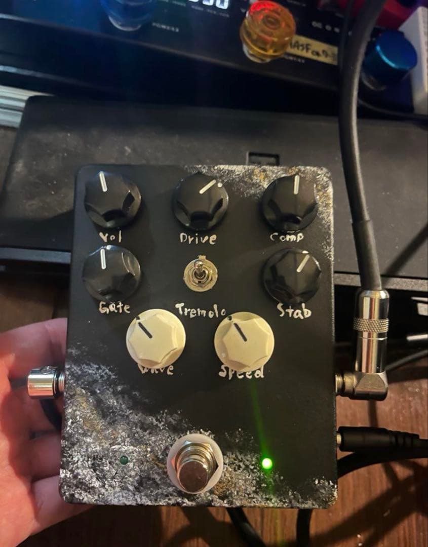 キ*ス様 FUZZ FACTORYクローン+トレモロ(試奏動画有り)