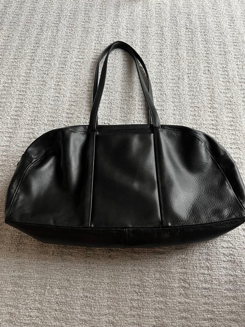 「がんばりどきも私らしく」一田憲子さんとつくったラウンドレザーバッグ