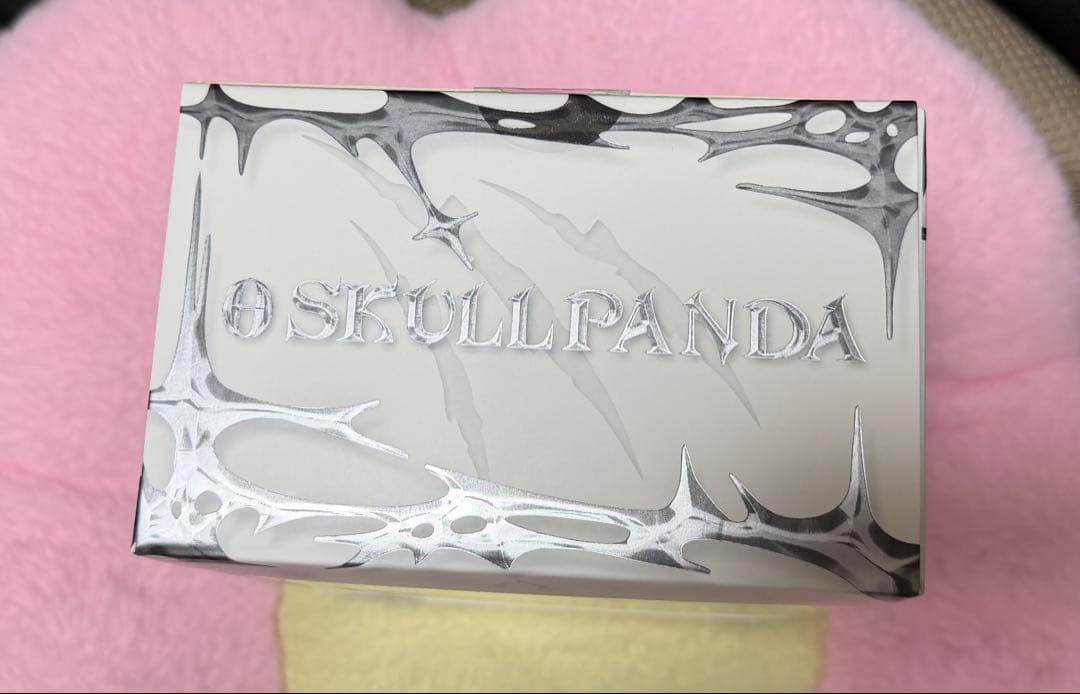 SKULLPANDA × XG ぬいぐるみペンダント（日本限定）