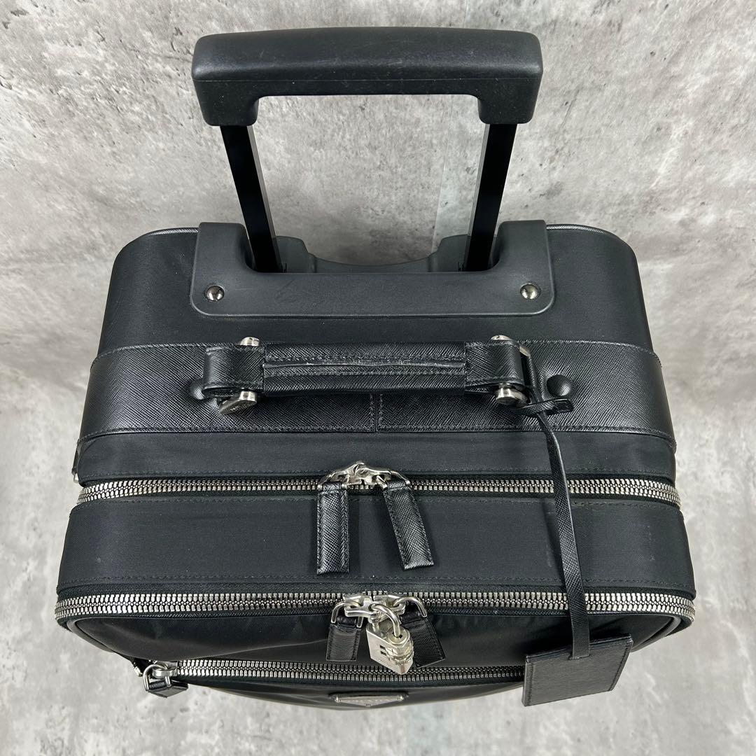保存袋・南京錠付】 プラダ キャリーケース 2室 スーツケース 三角ロゴ
