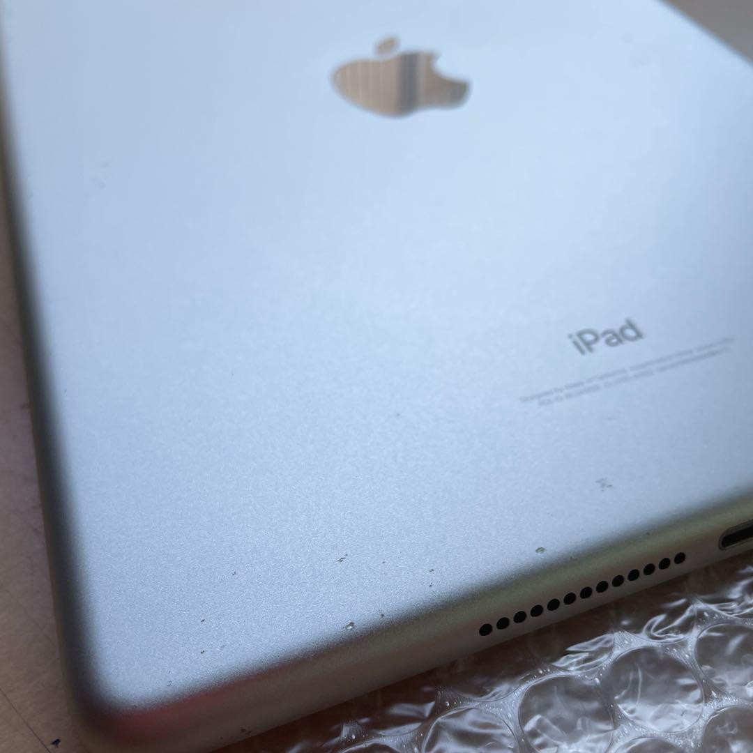 iPad 第5世代 Wi-Fiモデル 32GB シルバー A1822 美品 #3