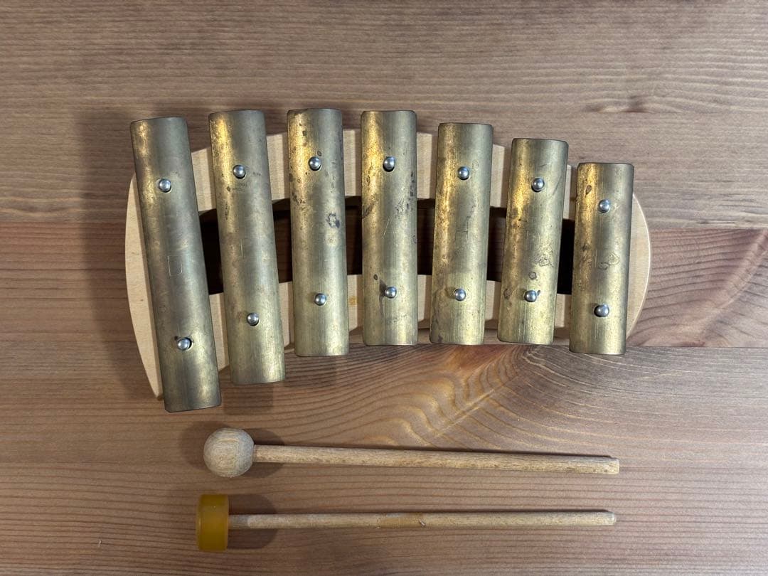 アウリス　グロッケン　鉄琴 Amazon.co.jp: アウリス AURIS 楽器 鉄琴 真鍮 グロッケン