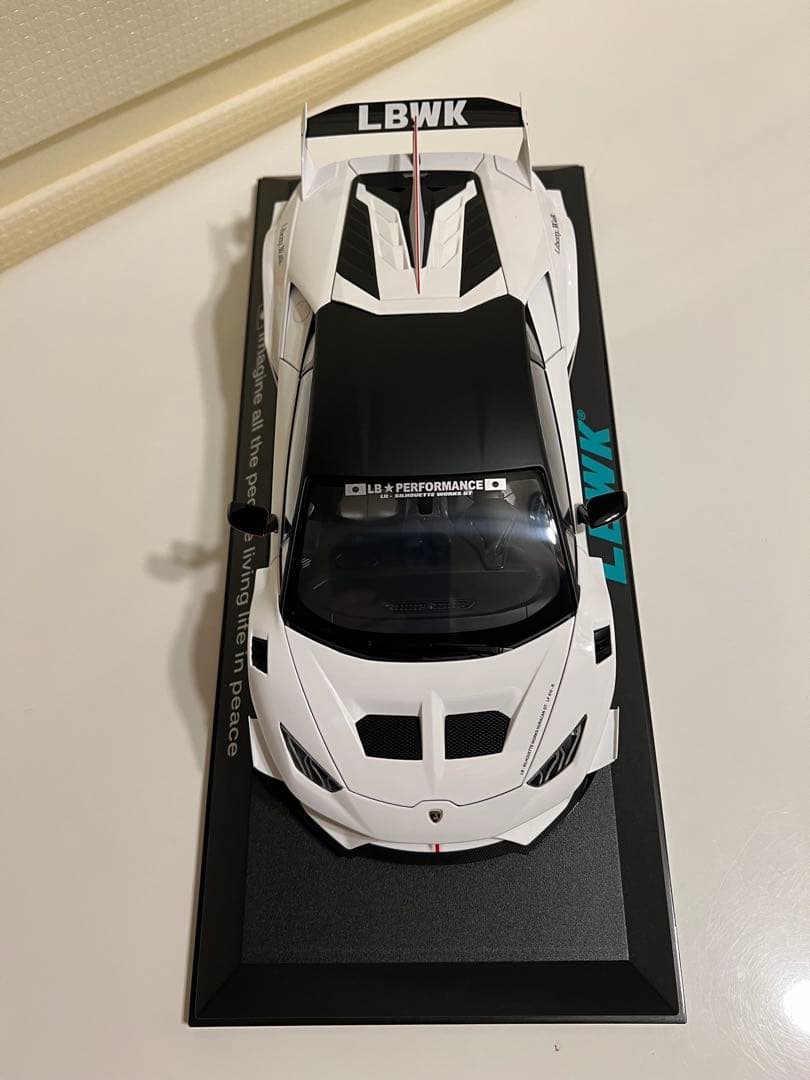 オートアート LBWK ランボルギーニ ウラカン1/18