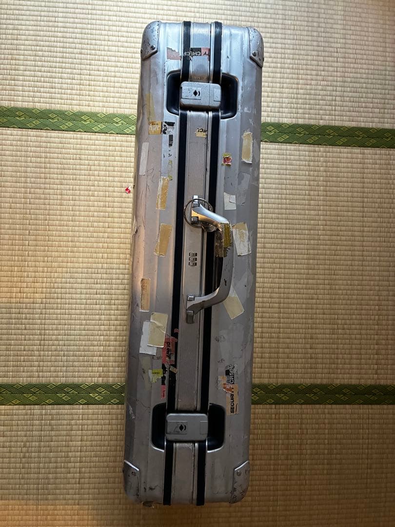 廃番・希少モデル RIMOWA リモワ シルバーインテグラル 35L 廃番・希少