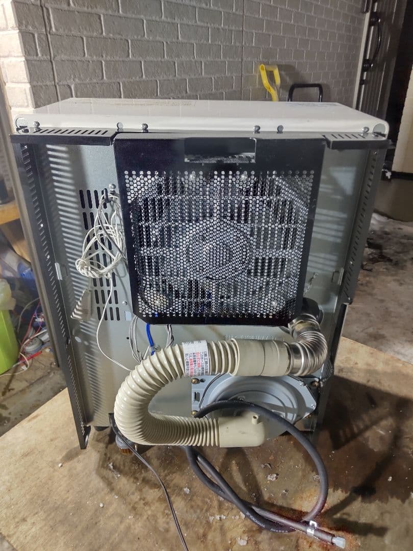 札幌発！コロナFF温風石油ストーブ！品番『FF-4212GS』2012年式中古品