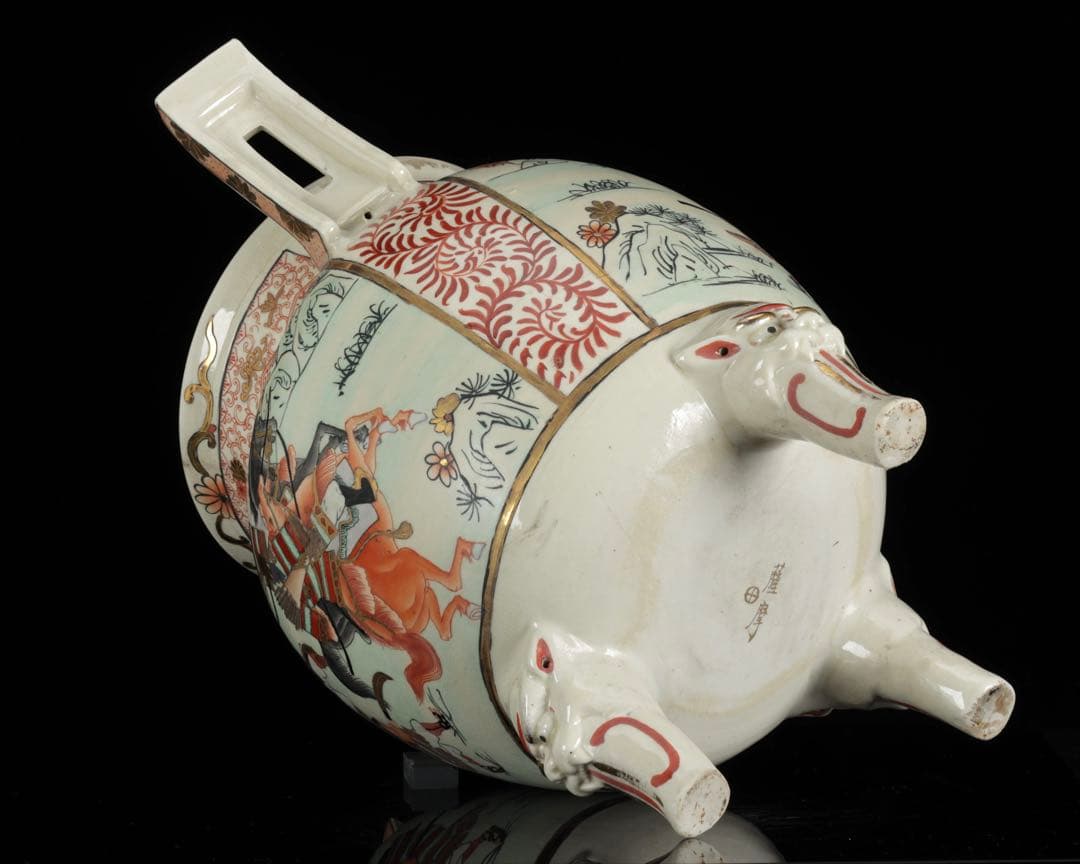 薩摩焼 丸十字家紋 金襴手色絵金彩 武者人物図 獅子摘 三足香炉