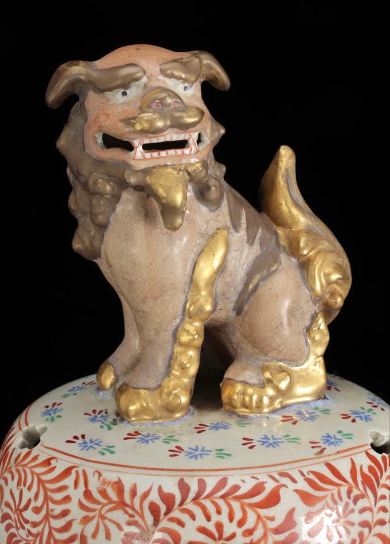 薩摩焼 丸十字家紋 金襴手色絵金彩 武者人物図 獅子摘 三足香炉