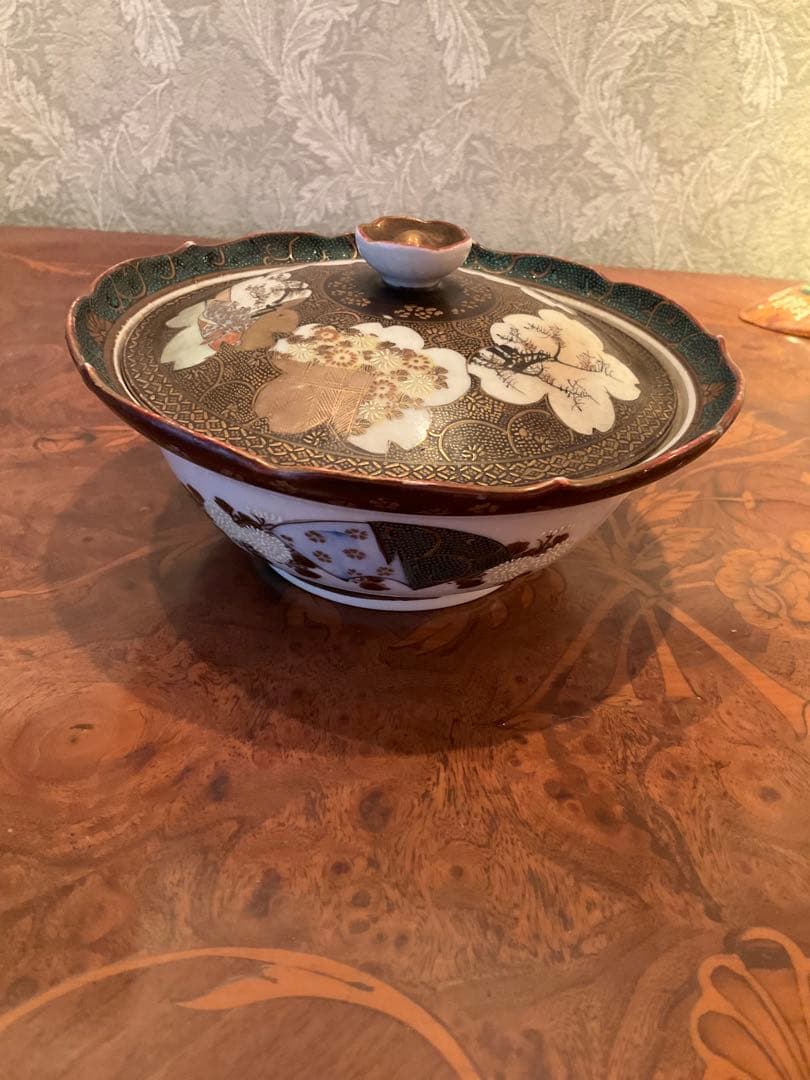✨九谷焼 蓋物✨