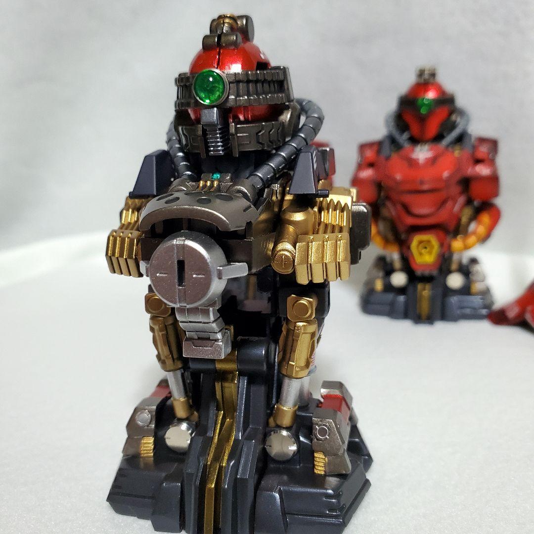 サザビー塗装参考見本+内部メカ塗装見本メタルパイプ例