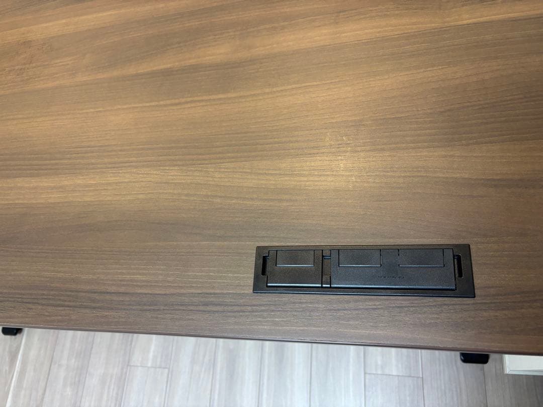 オカムラ 電動昇降デスクSwift スイフト 幅155×奥行77.5cm 20万